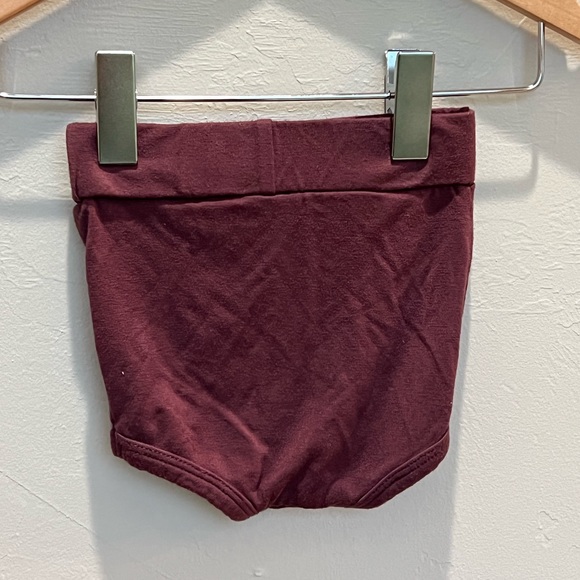 kate quinn Other - Kate Quinn ruffle bloomer bottoms 0-3 mo eggplant color